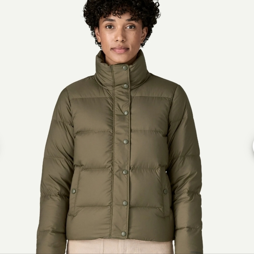 Patagonia Olive Green Women's Puffer Jacket